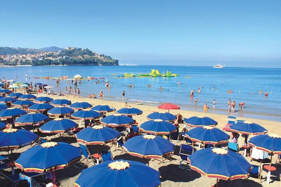 Hotel Serenella Agropoli Exterior foto